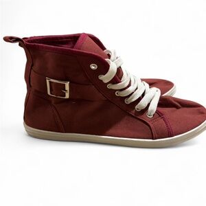 Ardene hight top sneakers